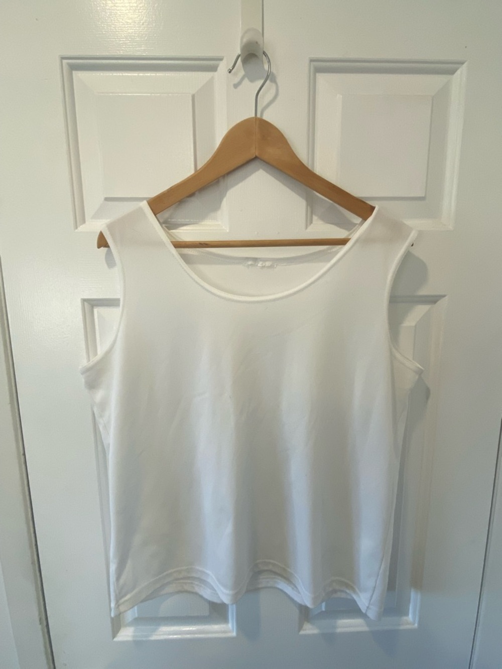 Classic White Scoop Neck Tank Top — Lightweight Everyday Layer